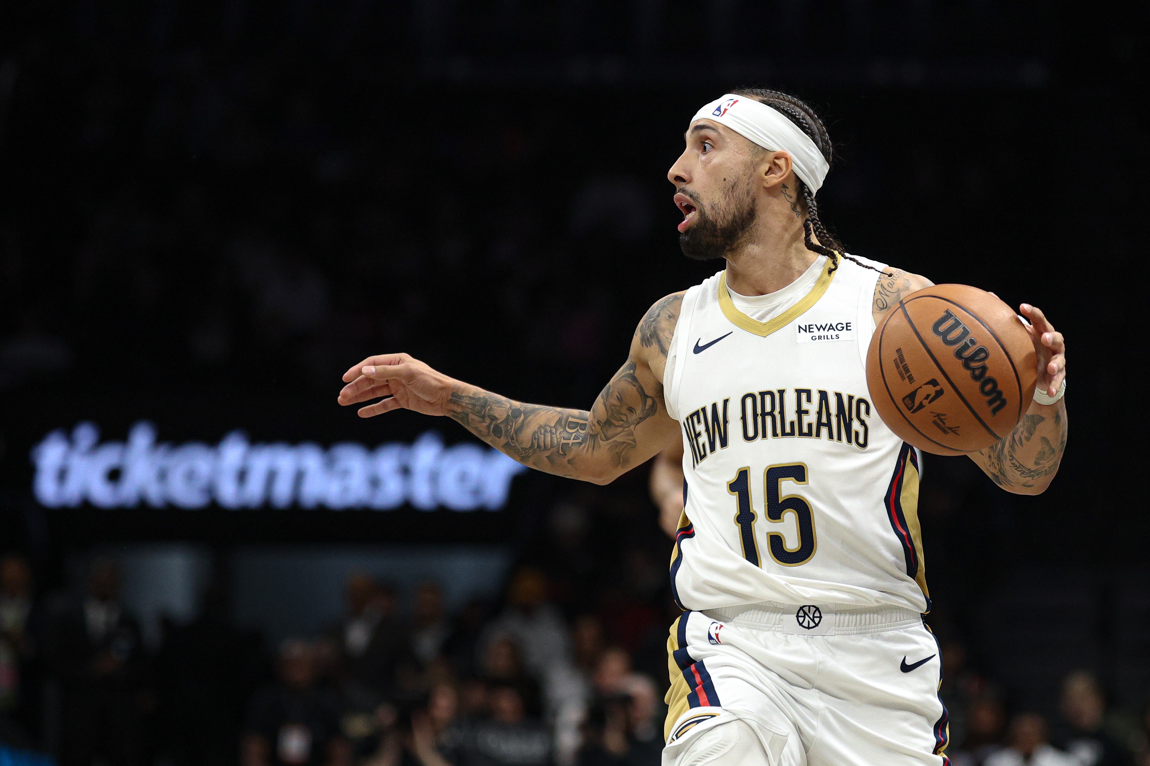 开云体育下载-香饽饽！名记：尼克斯、火箭和活塞均有意鹈鹕后卫阿尔瓦拉多