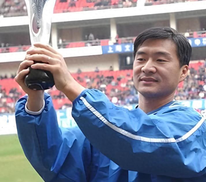 开云体育-曾是申花队长，退役后深耕青训，培养出多位国脚，如今成青训专家